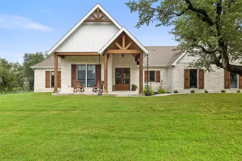 210 Levon Ln, Burnet, TX 78611