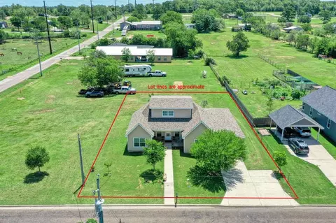 2409 Pecan St, Bastrop, TX 78602