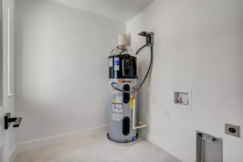 Other - 4127 E 12th St #1, Austin, TX 78721 photo 4 of 4