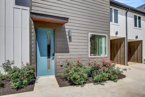Exterior - 4127 E 12th St #1, Austin, TX 78721 photo 3 of 4