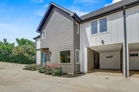 Exterior - 4127 E 12th St #1, Austin, TX 78721 photo 4 of 4