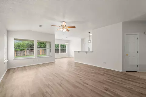 3920 Whitey Ford Way, Round Rock, TX 78665