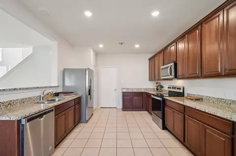 Kitchen - 185 Katie Elder Dr, Jarrell, TX 76537 photo 1 of 4