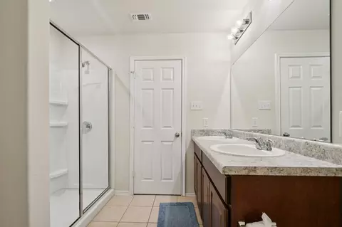 Bath - 185 Katie Elder Dr, Jarrell, TX 76537 photo 1 of 5