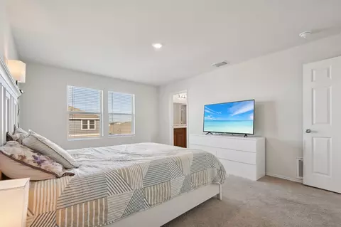 Bedroom - 185 Katie Elder Dr, Jarrell, TX 76537 photo 6 of 7