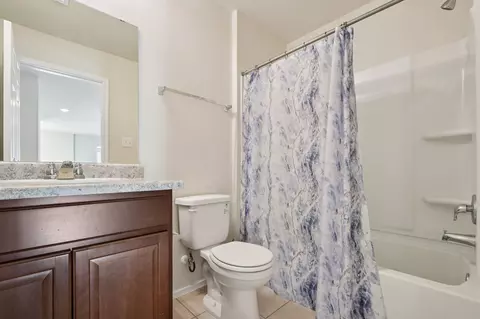 Bath - 185 Katie Elder Dr, Jarrell, TX 76537 photo 2 of 5