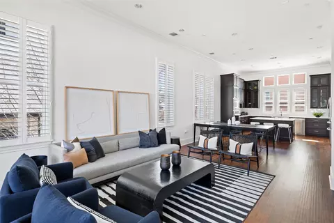 1023 Juniper St, Austin, TX 78702