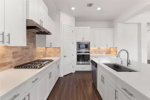 819 Great Lawn Bnd, Liberty Hill, TX 78642
