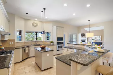 Kitchen - 710 Timarron, Leander, TX 78641 photo 2 of 3