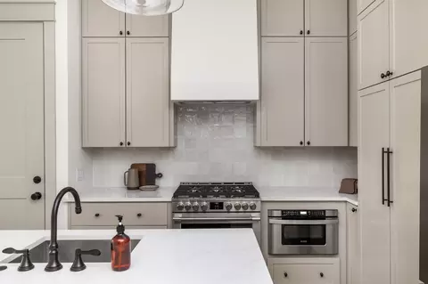 Kitchen - 2503 E 18th St, Austin, TX 78702 photo 2 of 6