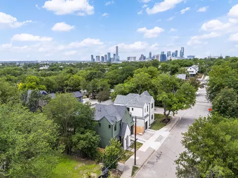 View/Area - 2503 E 18th St, Austin, TX 78702 photo 2 of 2