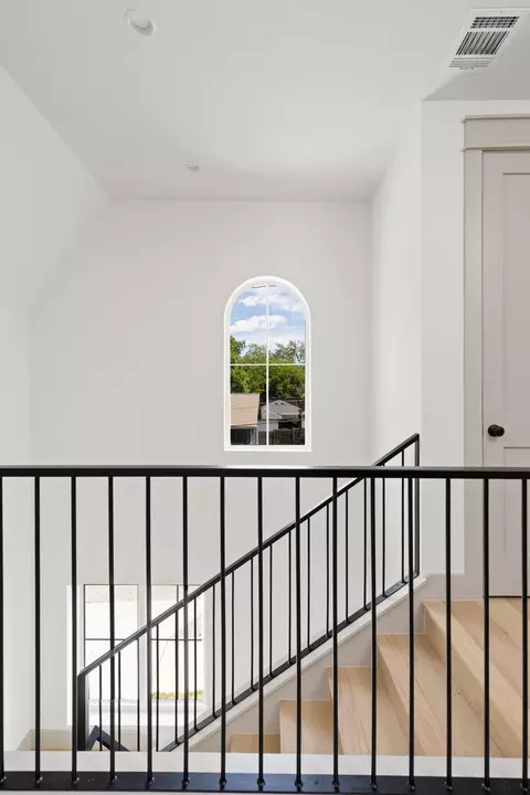 Entry Way - 2503 E 18th St, Austin, TX 78702 photo 2 of 3
