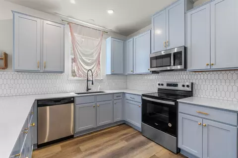 Kitchen - 4712 Pell Rd, Manor, TX 78653 photo 2 of 3