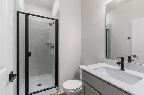 Bath - 4712 Pell Rd, Manor, TX 78653 photo 1 of 5