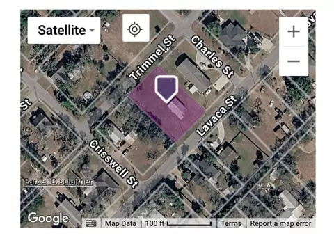 508 Lavaca St, Yoakum, TX 77995
