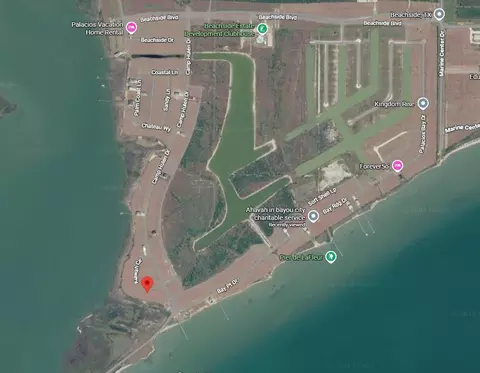 3565 Kiawah Cir, Palacios, TX 77465