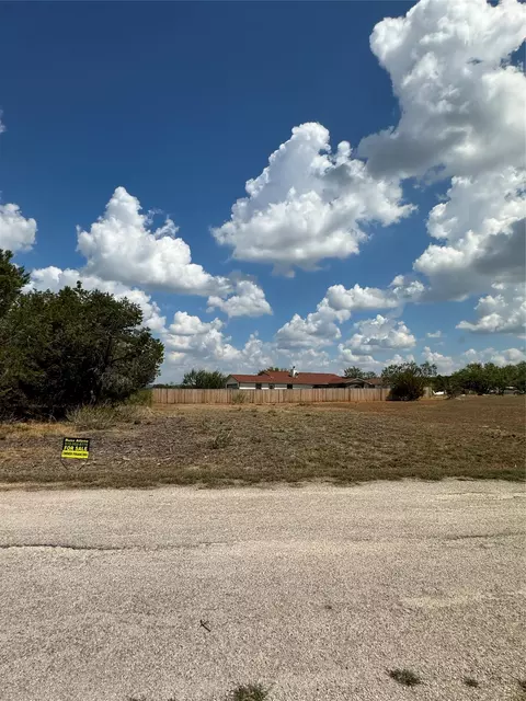 22006 Redbird Dr, Lago Vista, TX 78645