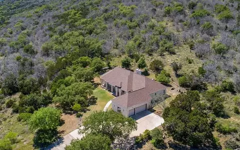 330 Juniper Trl, Kingsland, TX 78639