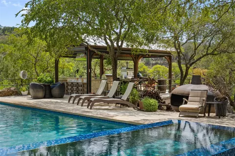 1450 Los Escondidos St, Marble Falls, TX 78654