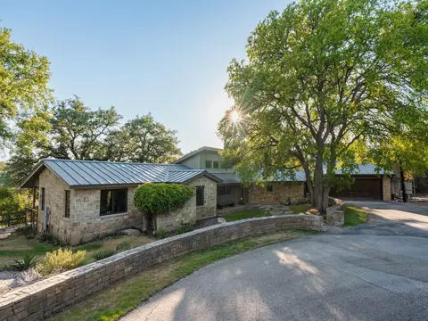 275 Indian Trl, Wimberley, TX 78676
