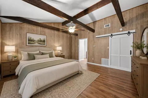Bedroom - 102 Rivercrest St, Luling, TX 78648 photo 2 of 3