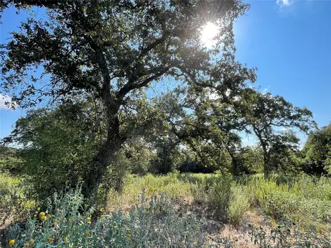 1813 Lone Star Ln, Franklin, TX 77856