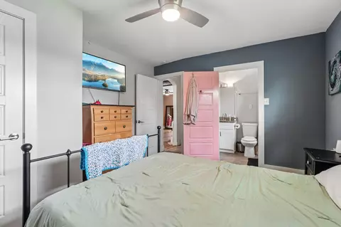 Bedroom - 606 E Pecan St, Taylor, TX 76574 photo 4 of 5