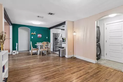 Other - 606 E Pecan St, Taylor, TX 76574 photo 4 of 8