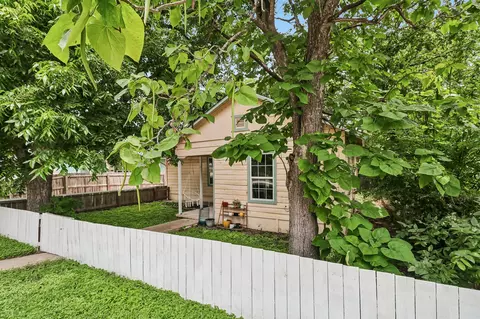 Other - 606 E Pecan St, Taylor, TX 76574 photo 1 of 8