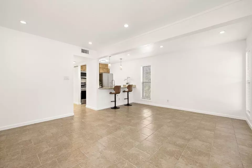 Living - 3431 N Hills Dr #102, Austin, TX 78731 photo 4 of 8