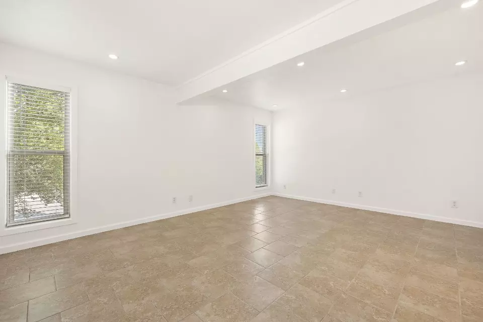 Living - 3431 N Hills Dr #102, Austin, TX 78731 photo 6 of 8