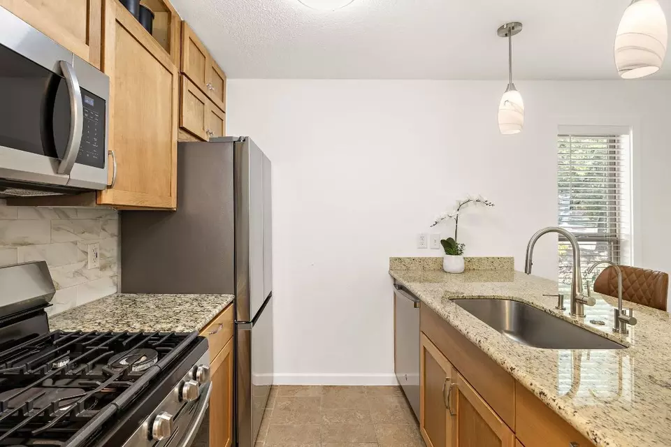 Kitchen - 3431 N Hills Dr #102, Austin, TX 78731 photo 2 of 6