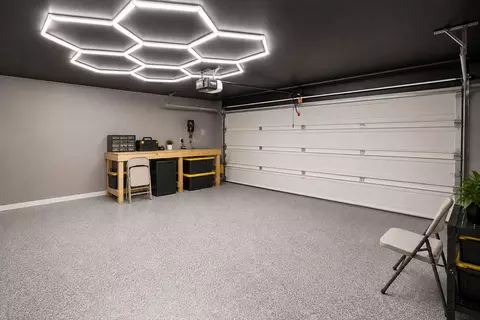 121 Santa Rosa Ln, Buda, TX 78610