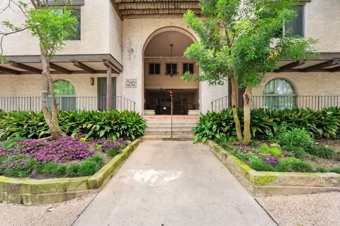 505 W 7th St #308, Austin, TX 78701