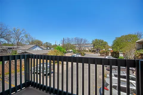 601 Nelray Blvd #17, Austin, TX 78751