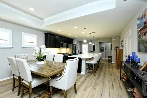 Dining - 231 Hobby St, Georgetown, TX 78633 photo 2 of 2