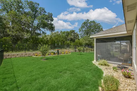 Exterior - 231 Hobby St, Georgetown, TX 78633 photo 6 of 6