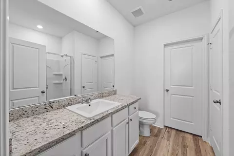 Bath - 14709 Eagles Claw Way, Elgin, TX 78621 photo 1 of 1