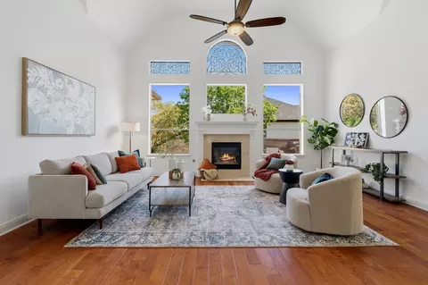 7604 Menler Dr, Austin, TX 78735