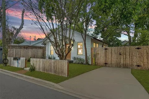 2404 Santa Rita St, Austin, TX 78702