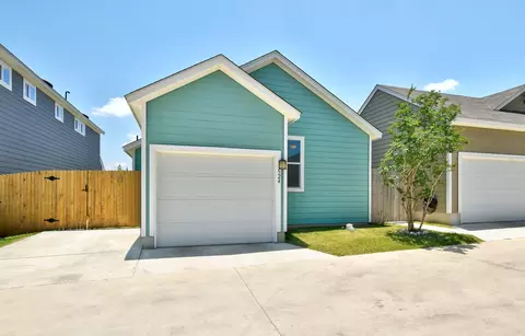 Exterior - 524 Ferrule Dr, Kyle, TX 78640 photo 6 of 7
