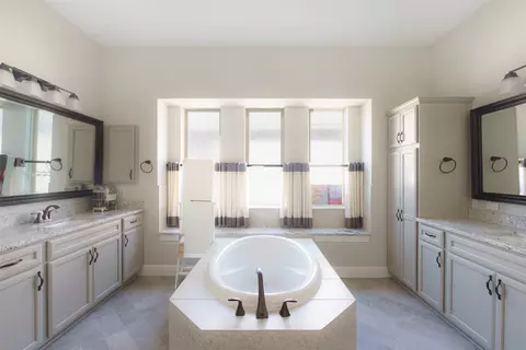 Bath - 2305 Millbrook Loop, Leander, TX 78641 photo 1 of 5