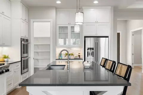 Kitchen - 1700 Jackpot Run, Leander, TX 78641 photo 4 of 6