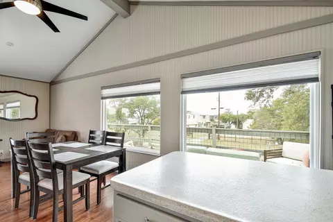 2591 Lakeshore Dr, Canyon Lake, TX 78133