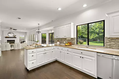 10 Oak Vw, Round Rock, TX 78664