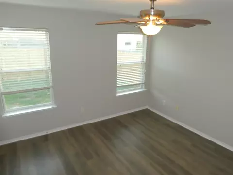 Bedroom - 113 Soapstone Dr, Jarrell, TX 76537 photo 4 of 4