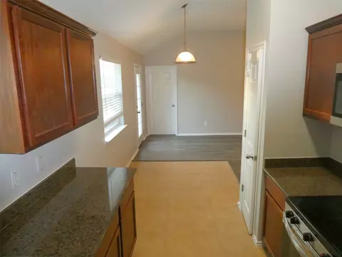 Kitchen - 113 Soapstone Dr, Jarrell, TX 76537 photo 2 of 2
