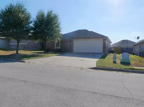 Exterior - 113 Soapstone Dr, Jarrell, TX 76537 photo 3 of 5