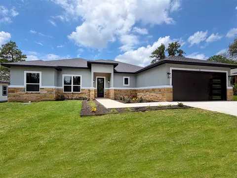 112 Heleakala Dr, Bastrop, TX 78602