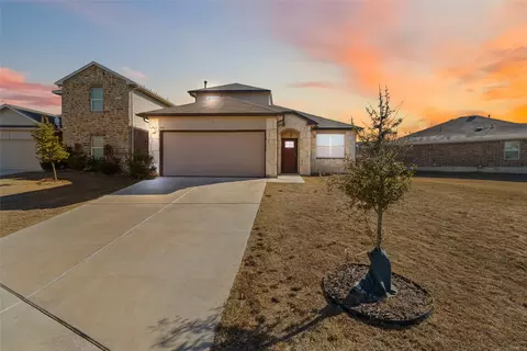 104 Sky Meadows Cir, San Marcos, TX 78666